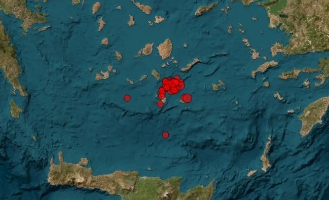Deprem fırtınası vatandaşı korkutuyor! Dört bölgede okullar bir hafta daha tatil edildi