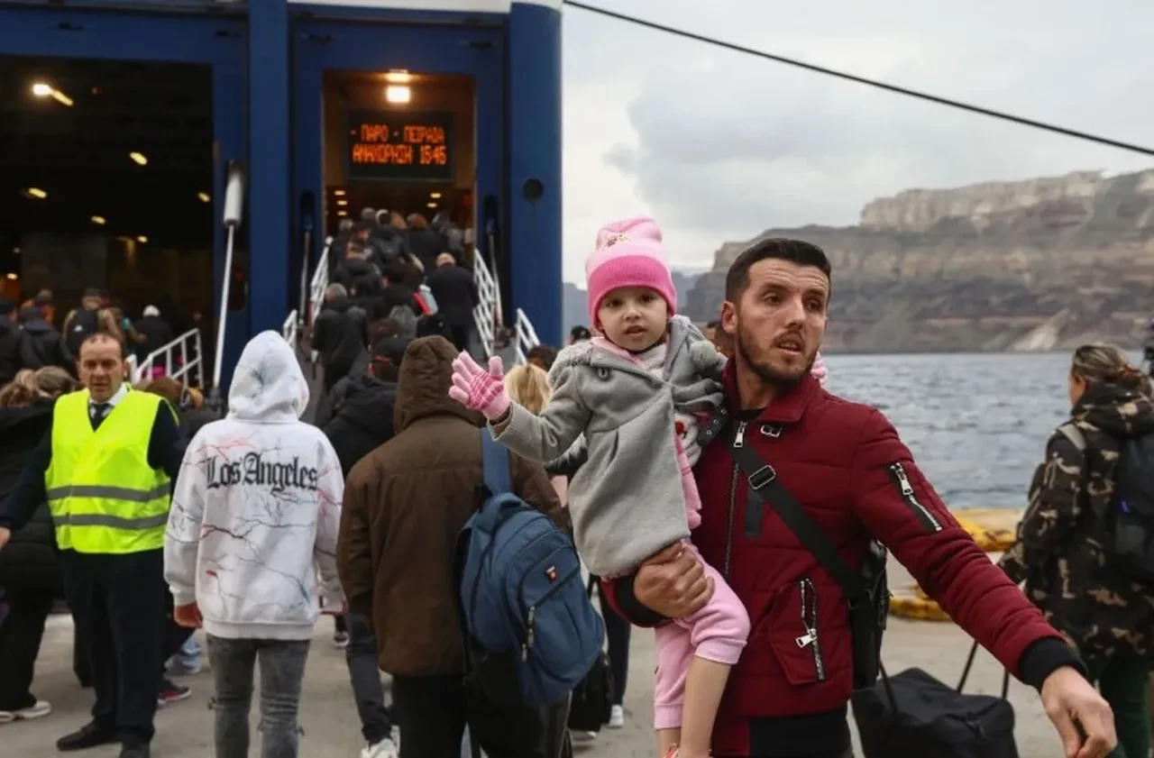 Deprem fırtınası vatandaşı korkutuyor! Dört bölgede okullar bir hafta daha tatil edildi