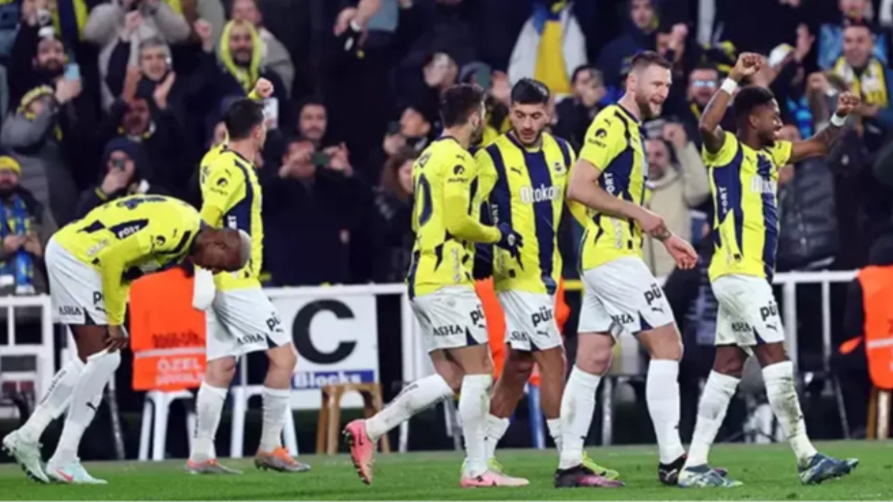 Fenerbahçe Kasımpaşa maçı kaç kaç bitti? Derbi öncesi kritik 3 puan