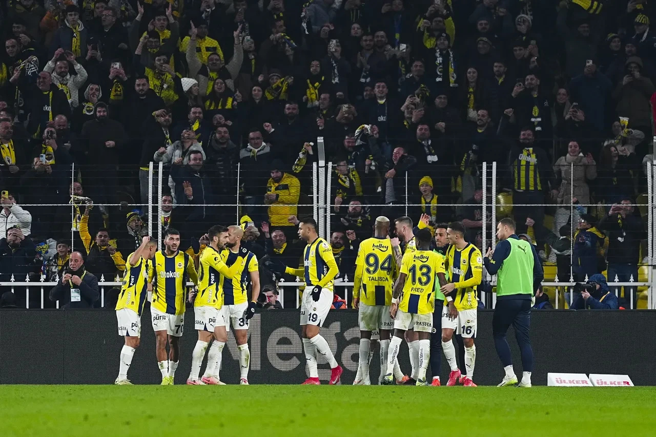 Fenerbahçe Kasımpaşa'yı 3-1 mağlup etti!