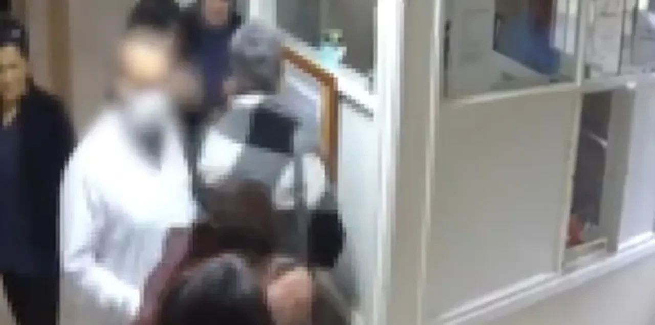 İstanbul'da devlet hastanesinde doktor silah gösterip, biber gazı sıktı! Sağlık Bakanlığı harekete geçti