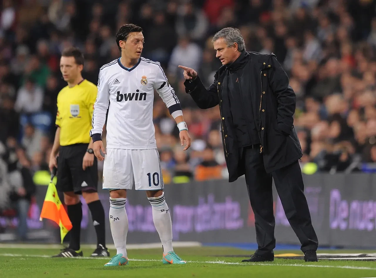 Mesut Özil'den Fenerbahçe ve kariyeri hakkında flaş açıklama: "İyi ki bırakmışım"
