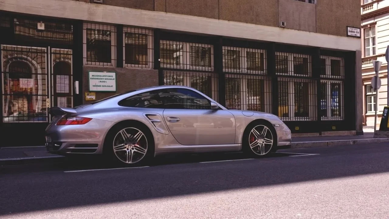 Trump otomobillere yönelik vergilerin yürürlüğe gireceği tarihi açıkladı!