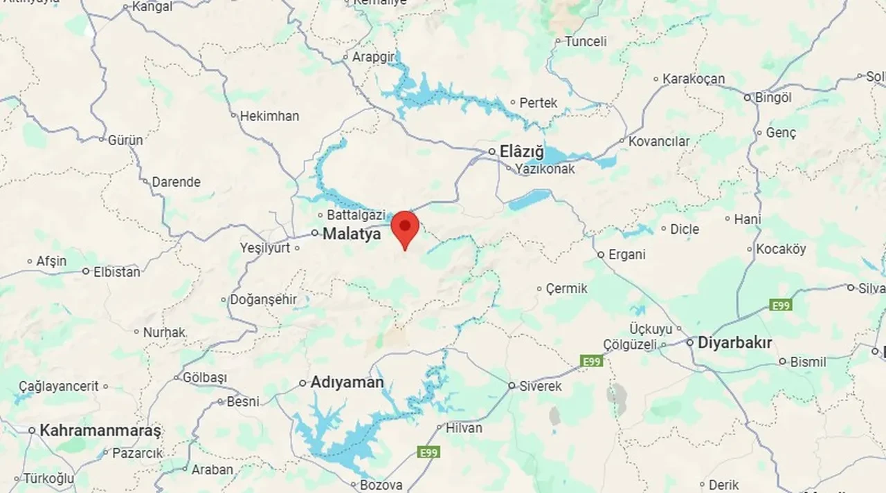 Son dakika | Diyarbakır, Adıyaman, Malatya, Elazığ ve Şanlıurfa'da hissedilen korkutan deprem! 