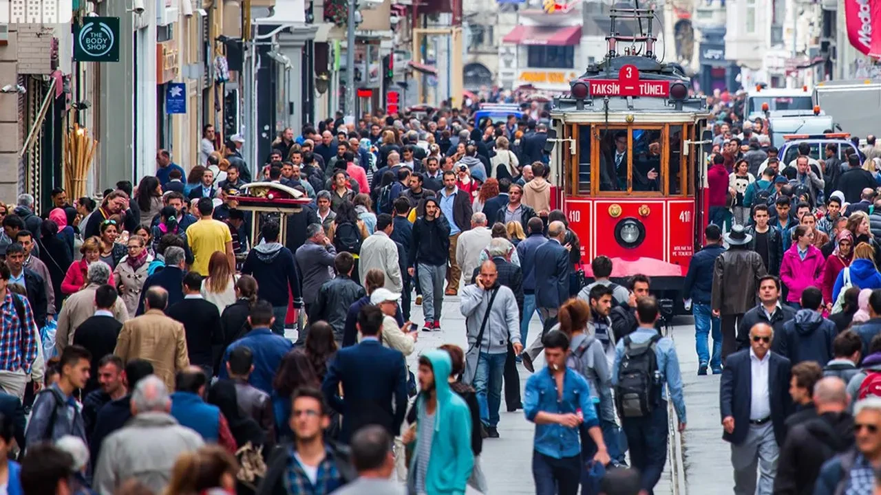 Halkın yarısı mutlu değil!