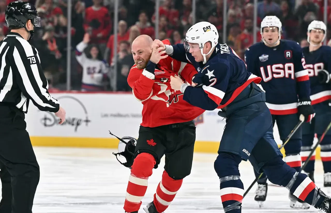 ABD Kanada gerilimi spora da yansıdı! Buz hokeyi maçında 9 saniyede 3 kavga