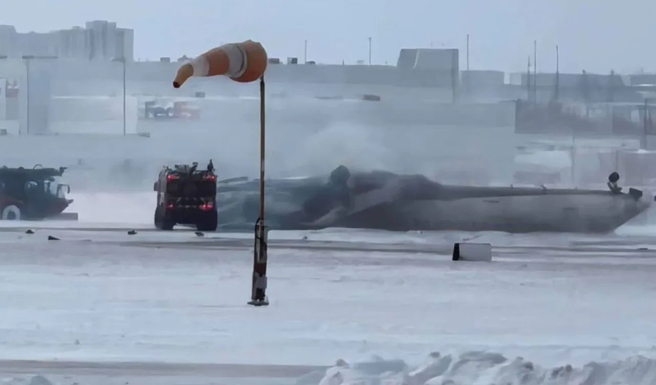 Kanada'daki uçak kazasının görüntüleri ortaya çıktı! İşte ters dönme anı