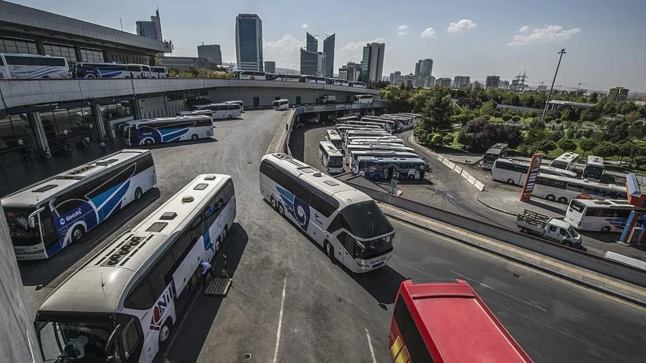 Araç sahipleri dikkat! Resmen zorunlu oldu: Karar Resmi Gazete'de yayımlandı