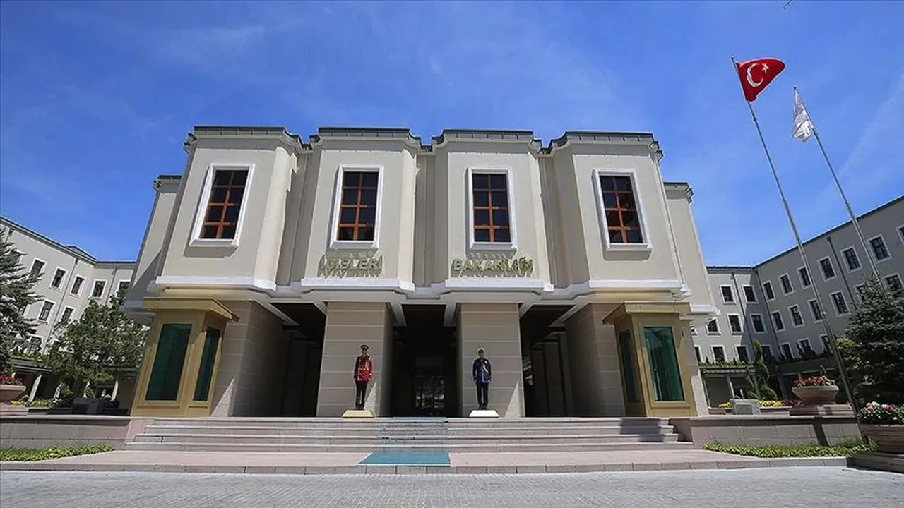 Araç sahipleri dikkat! Resmen zorunlu oldu: Karar Resmi Gazete'de yayımlandı