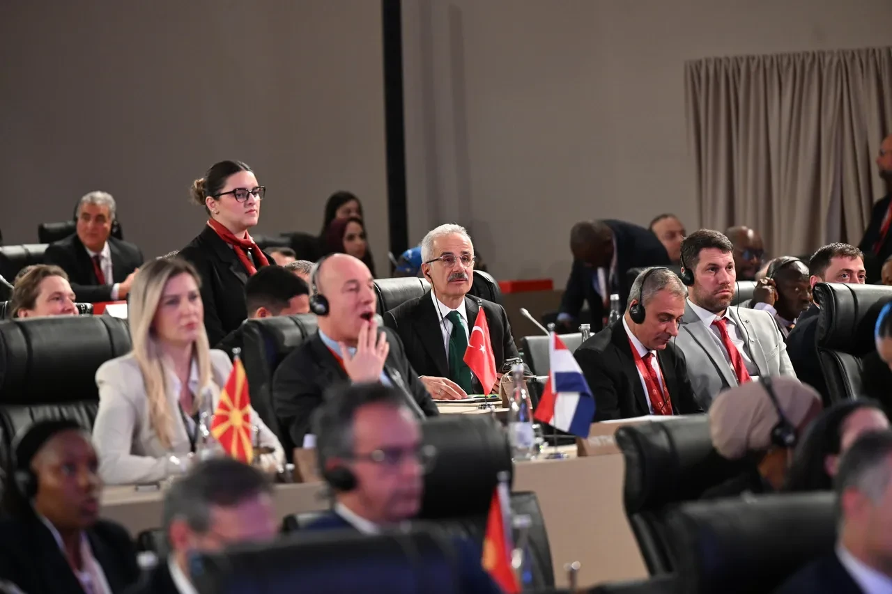 Bakan Uraloğlu'ndan Fas'ta İsrail protestosu! İsrailli bakana tavır koydu