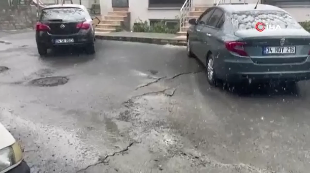 Eyüpsultan'da heyelan paniği! 6 ev tahliye edildi