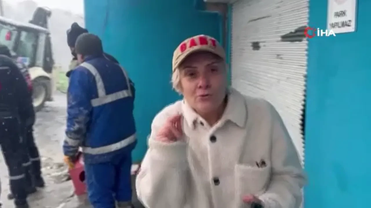 Eyüpsultan'da heyelan paniği! 6 ev tahliye edildi