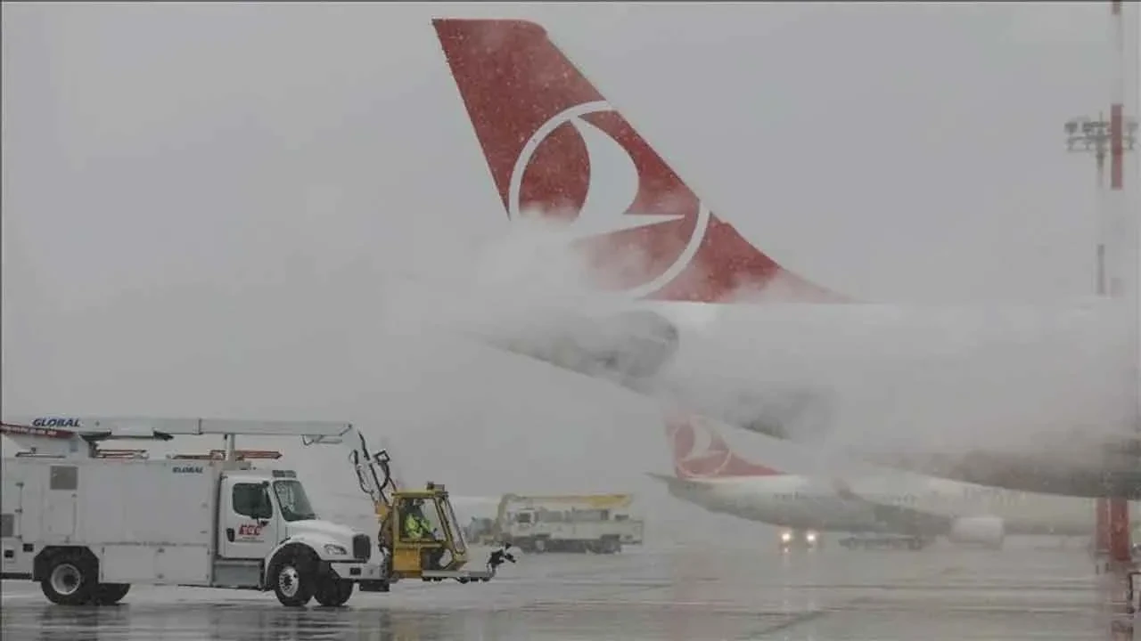 İstanbul'da uçuşlara kar engeli! 19-21 Şubat'ta bazı uçuşlar iptal