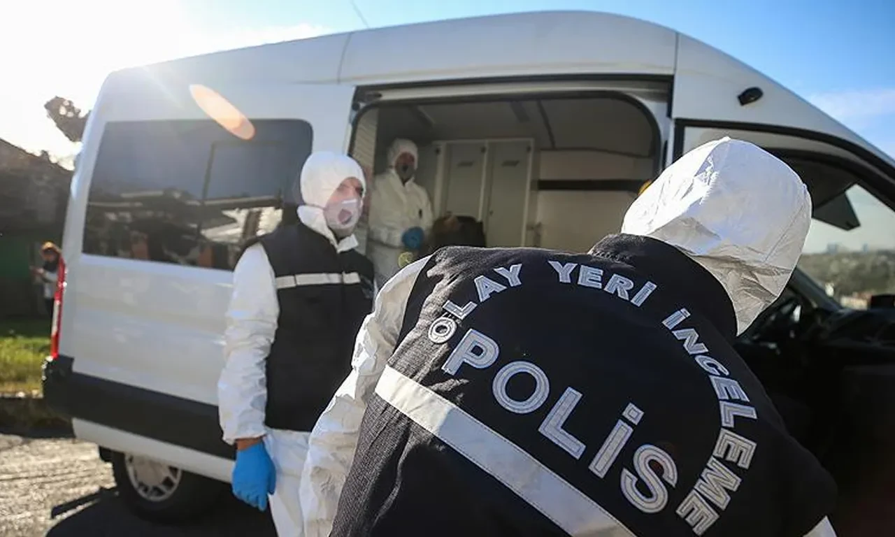 İzmir'de koca vahşeti! Boşanma aşamasındaki eşini bıçaklayarak katletti