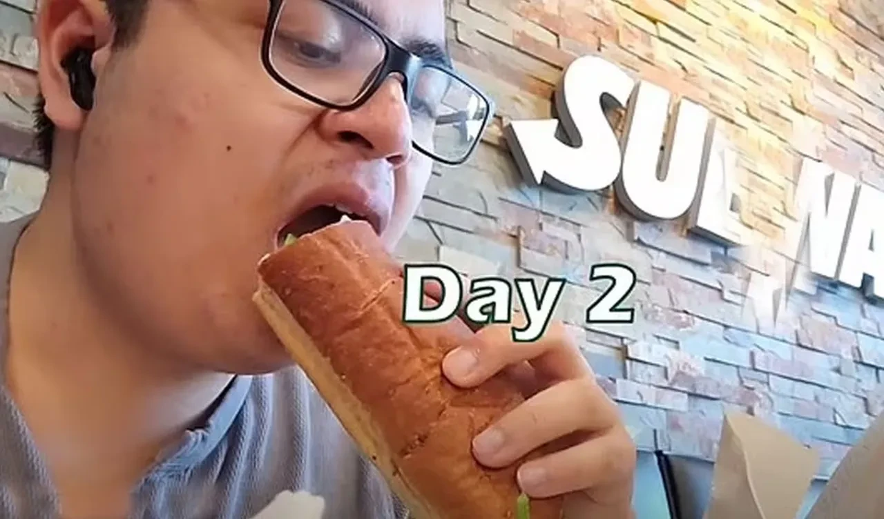 Otuz gün boyunca fast food ile beslenip 25 kilo verdi! Uzmanlardan uyarı gecikmedi