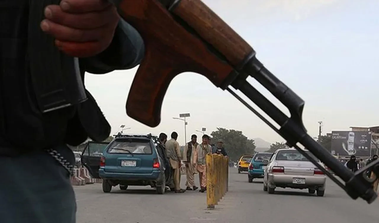 Pakistan'da katliam! Zorla otobüsten indirip infaz ettiler