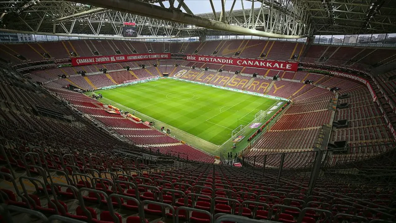 RAMS Park üstü kapanıyor mu? Galatasaray AZ Alkmaar maçı öncesi gündeme geldi