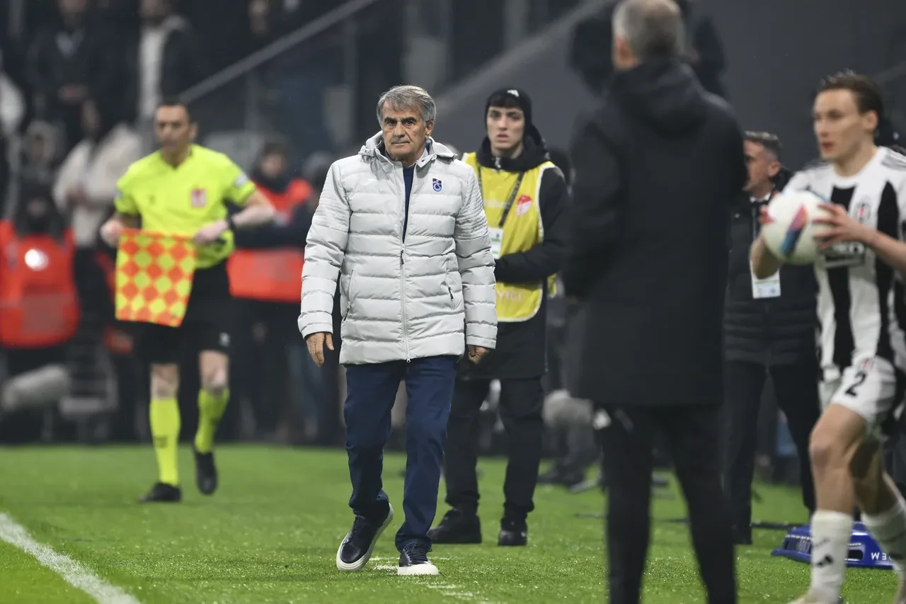 Şenol Güneş'ten Beşiktaş taraftarına küfür cevabı! 'Efendilik de!..' 