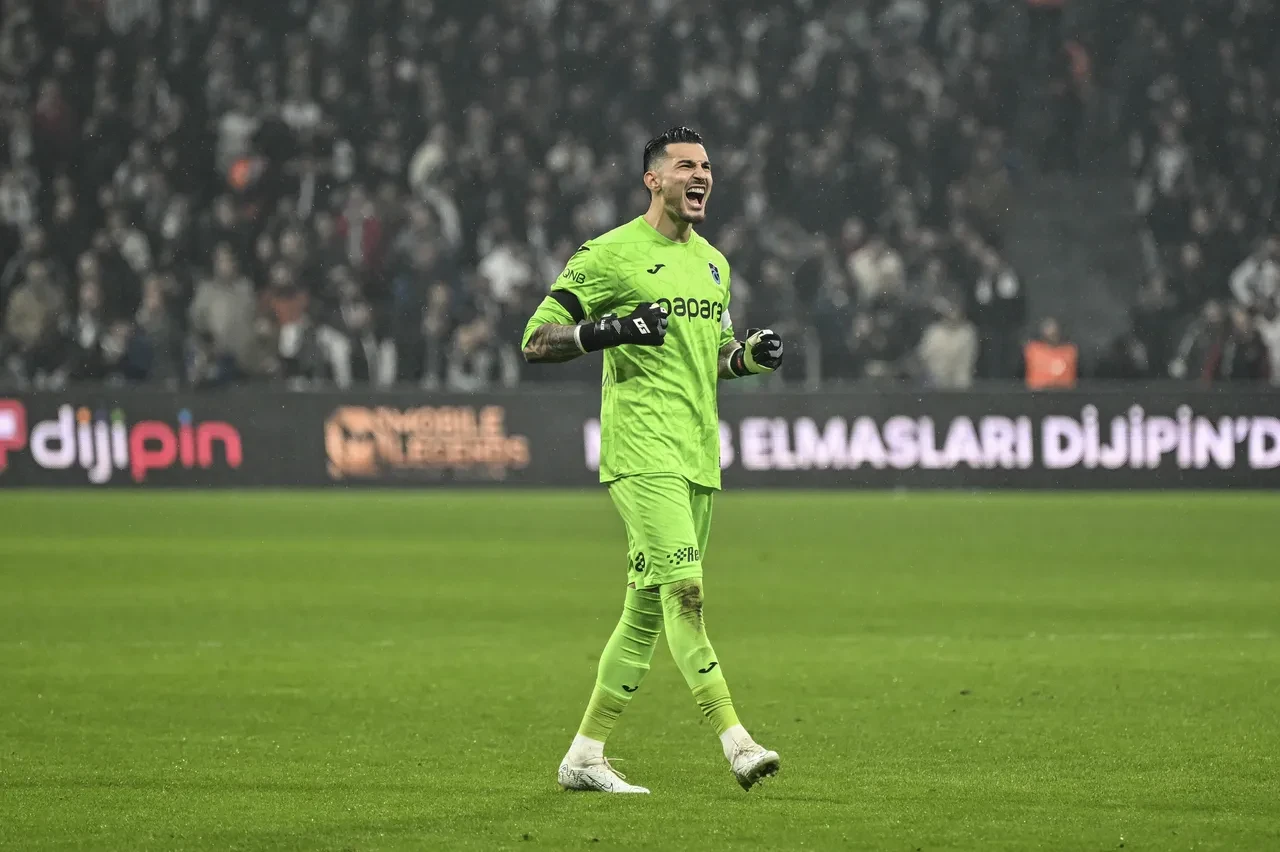 Şenol Güneş'ten Beşiktaş taraftarına küfür cevabı! 'Efendilik de!..' 