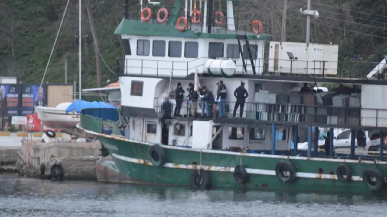 Sinop'ta tüyler ürperten olay! Balıkçı teknesinde asılı halde bulundu