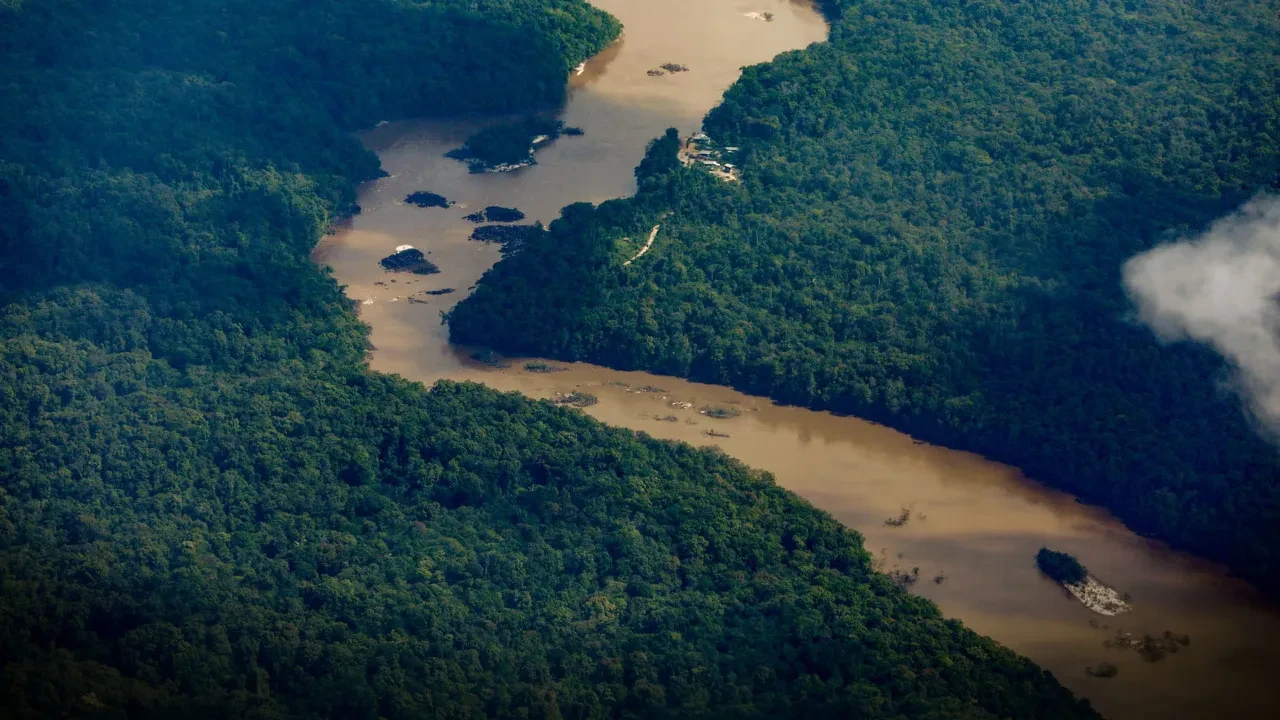 Venezuela ile Guyana arasında ipler gerildi! Sınırda çatışma: Çok sayıda asker yaralandı