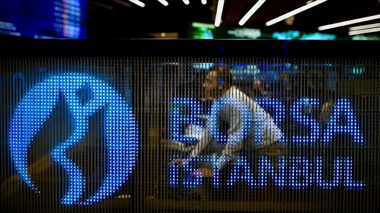 Borsada yatırımcıları bekleyen büyük hareket! Sıkışan bandın ardında nerede kazanılır nerede kaybedilir?