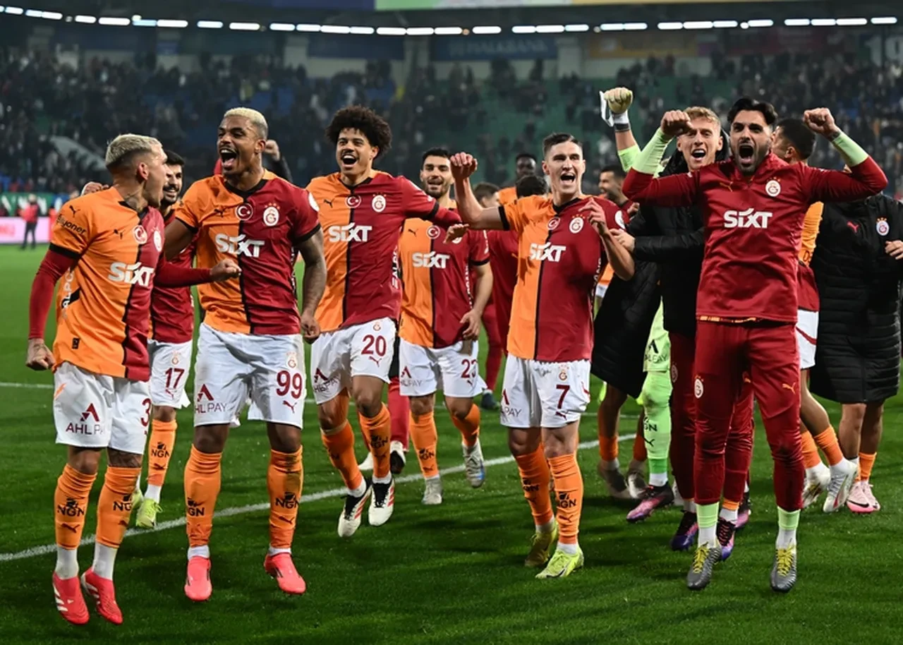 Galatasaray nasıl tur atlar, geçer? AZ Alkmaar'ı yenerse, yenilirse veya berabere kalırsa ne olacak?