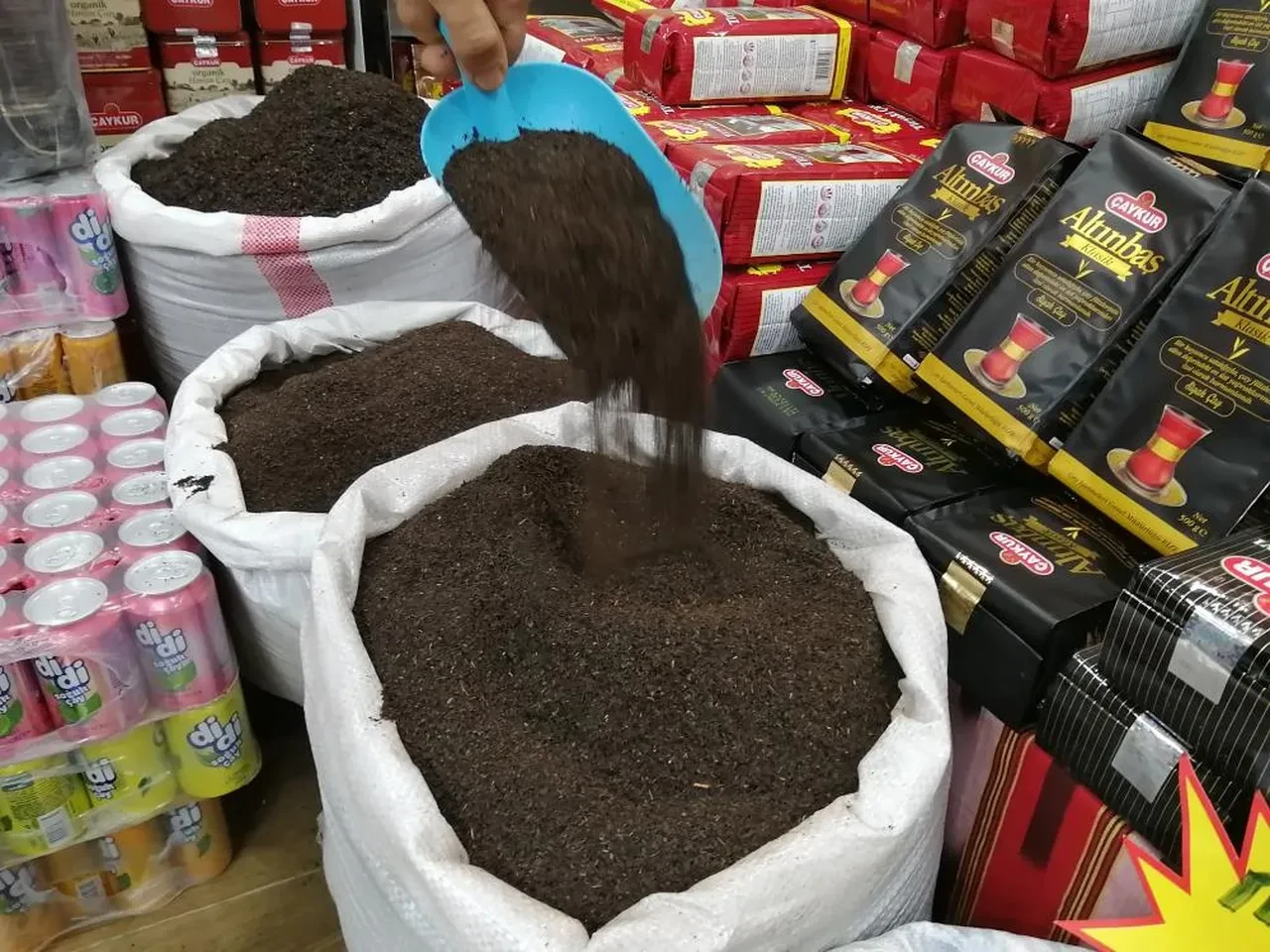 Günde 3-5 bardak çay, kalp damar sağlığına iyi geliyor
