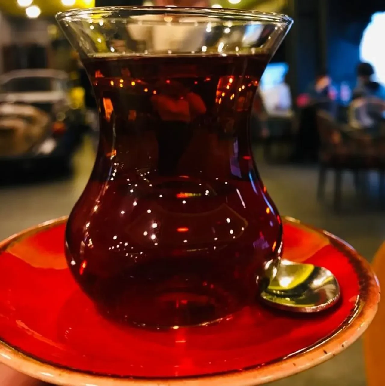 Günde 3-5 bardak çay, kalp damar sağlığına iyi geliyor