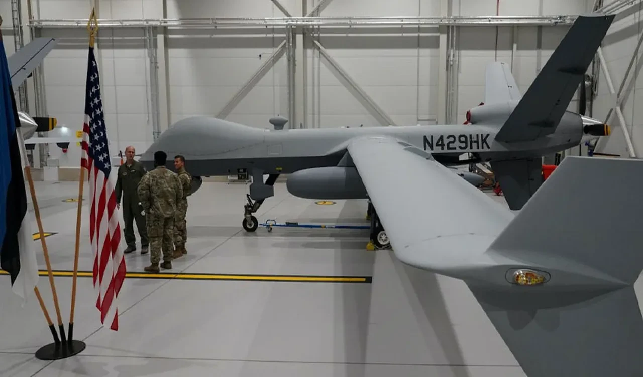 Ülkede uçan ABD İHA'ları halkı ayağa kaldırdı! Başbakandan açıklama gecikmedi