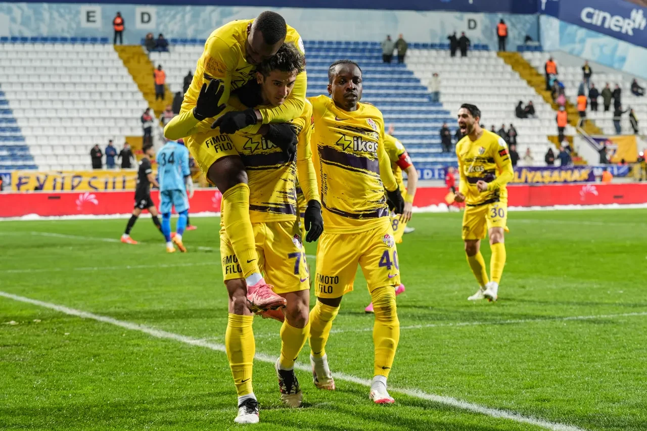 Beşiktaş Eyüpspor'u 3-1 mağlup etti!