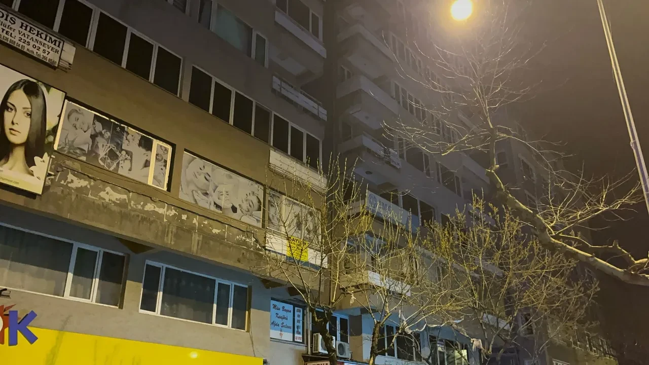 Dumanlar her yeri sardı! Yangın sonrası korkunç manzarayla karşılaştılar