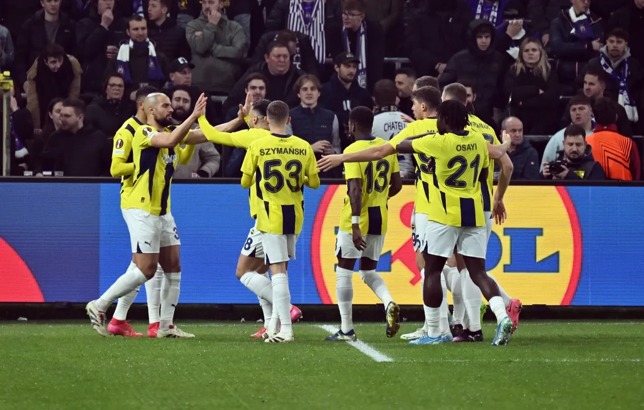 Fenerbahçe Anderlecth ile 2-2 berabere kaldı!