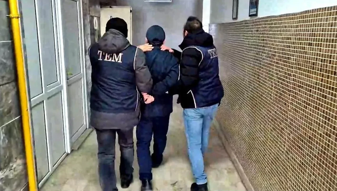 FETÖ’nün emniyet mahrem sorumlusu yakalandı!