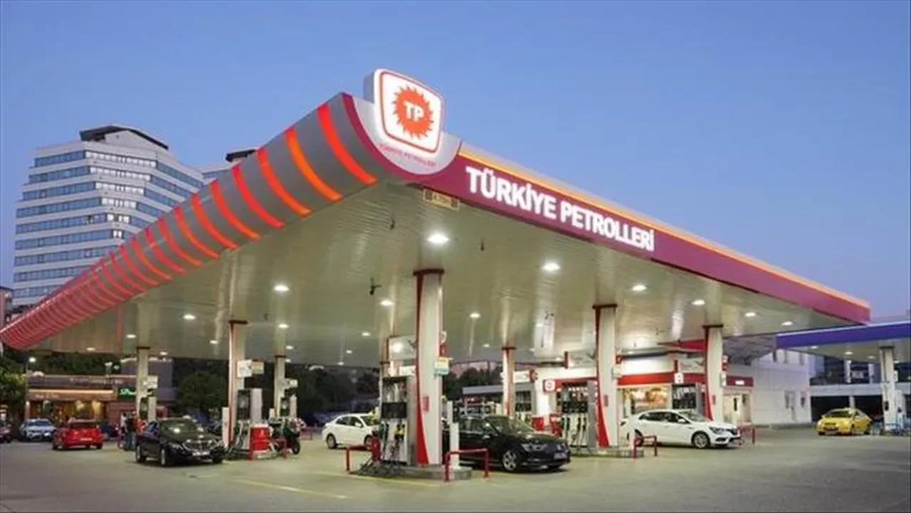 Bazı akaryakıt şirketlerinin depolama fiyatlarında tarifeler değişti! Resmi Gazete'de yayımlandı: İşte yeni fiyatlar