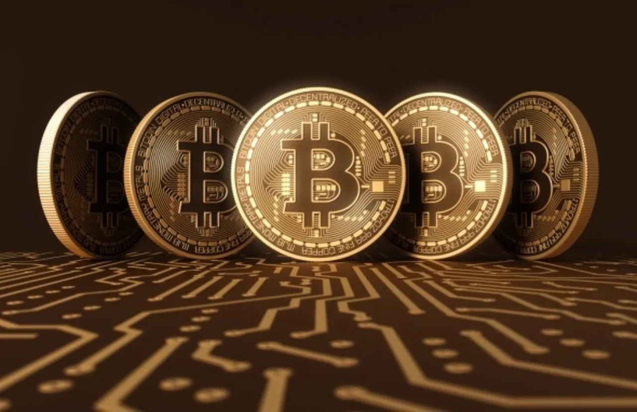 Cebinde 5 bin doları olanlar dikkat! Bitcoin mi yoksa Cardano mu alınmalı?