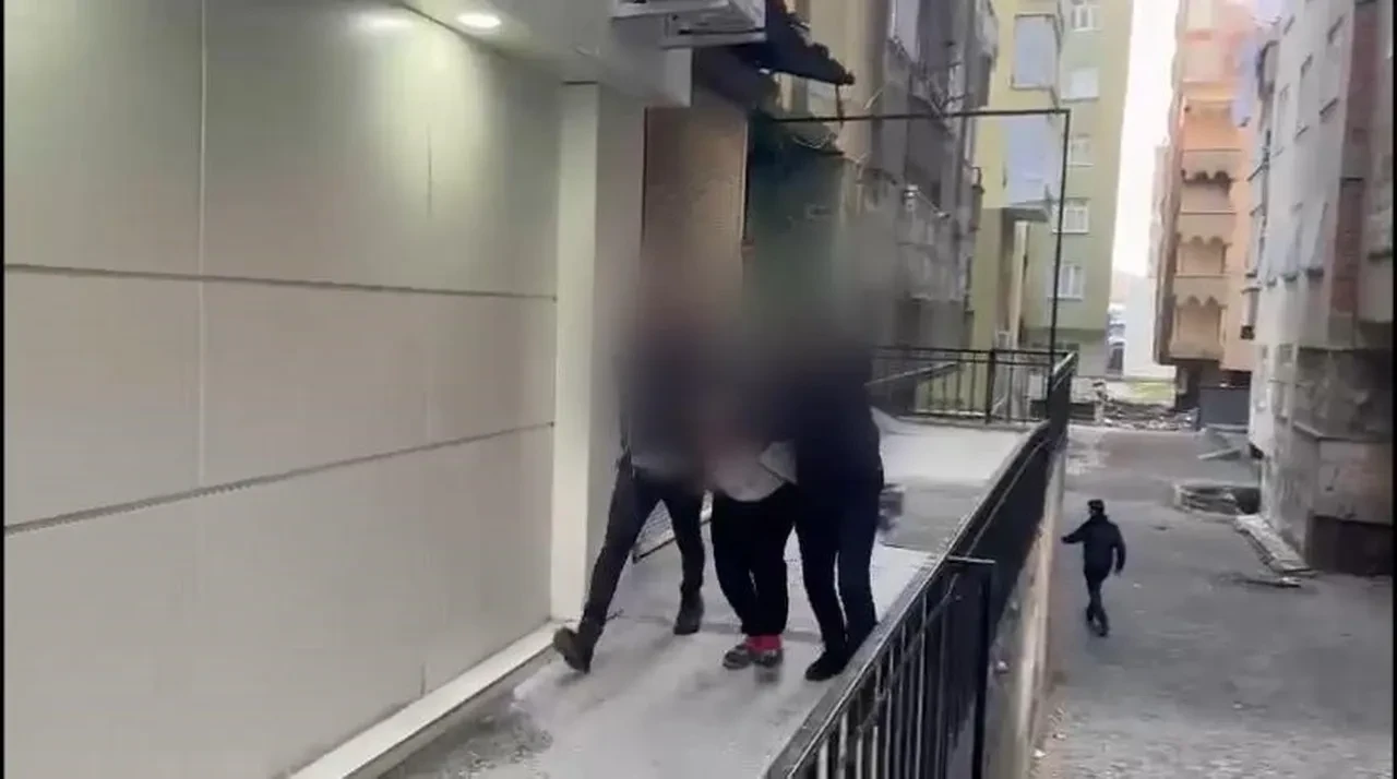 Diyarbakır merkezli 3 ilde büyük operasyon! Bir silahlı suç örgütü daha çökertildi