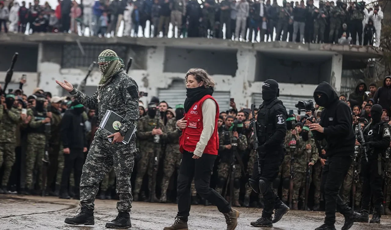 İlk aşamanın son turu! Hamas ile İsrail arasındaki rehine takası başladı