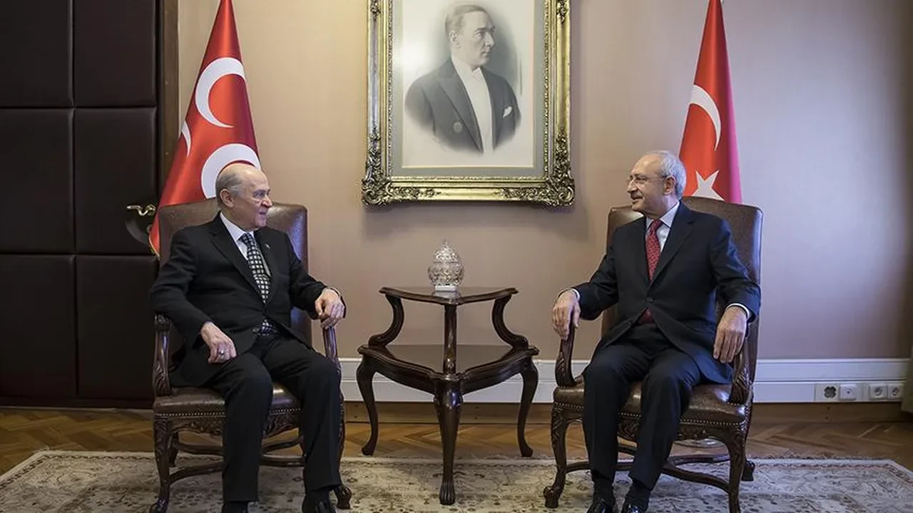Kemal Kılıçdaroğlu, Devlet Bahçeli ile telefonda görüştü, son durumunu paylaştı