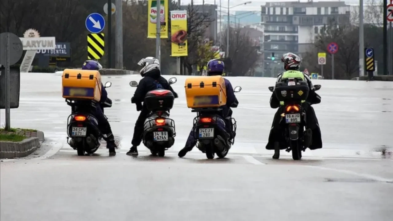 Son dakika | İstanbul Valisi Gül'den motokurye açıklaması! Yasak kaldırılıyor