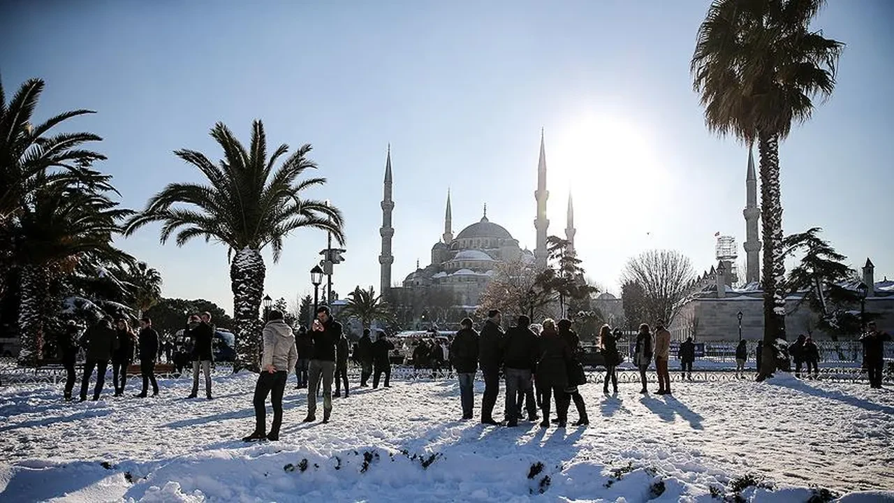 AKOM'dan beklenen açıklama! 'Pazartesi okullar tatil olur mu?' sorusu cevap buldu