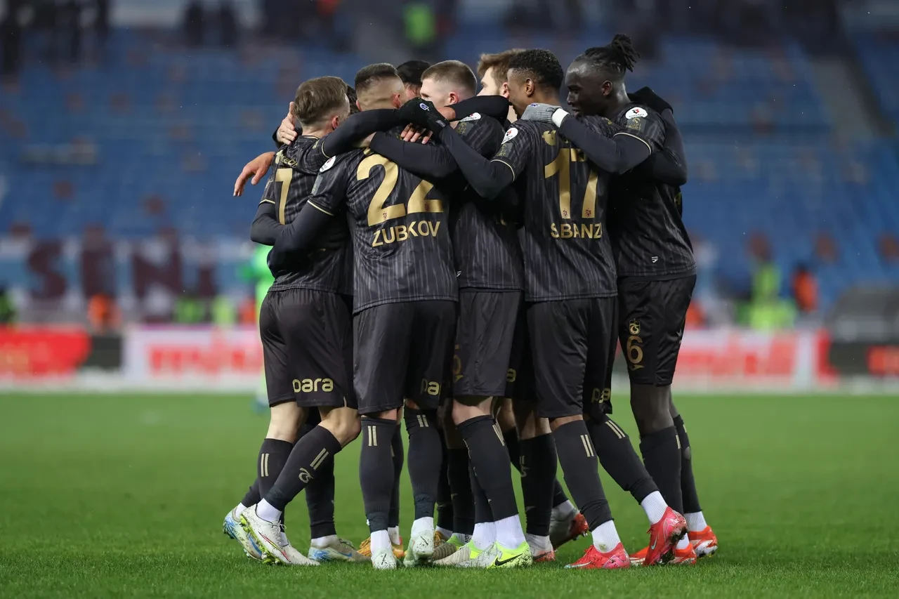 Trabzonspor Gaziantep FK maçı kaç kaç bitti? Fırtına ilk yarıda sert esti