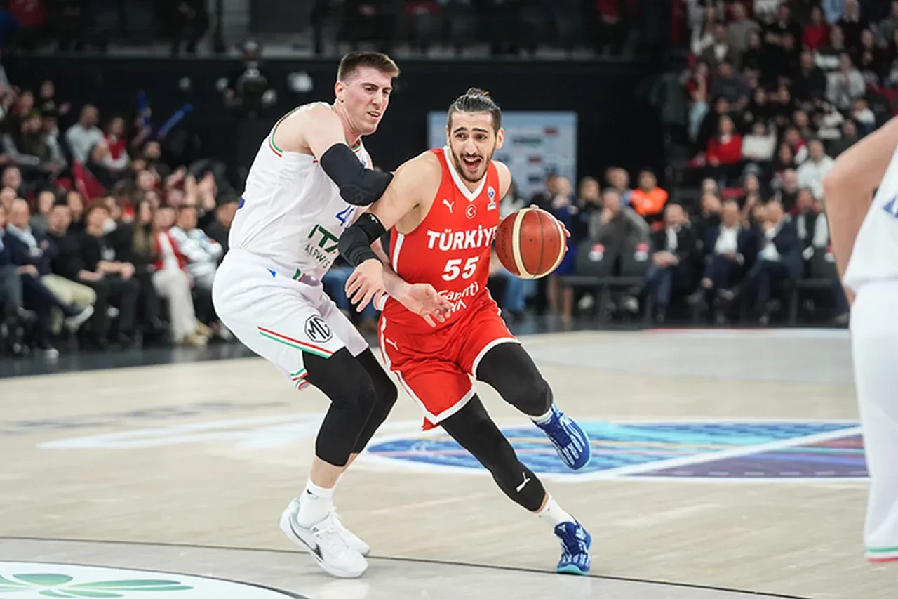 Türkiye İzlanda basketbol maçı hangi kanalda? A Milli Basketbol Takımı'nın kadrosundan 4 oyuncu çıkarıldı