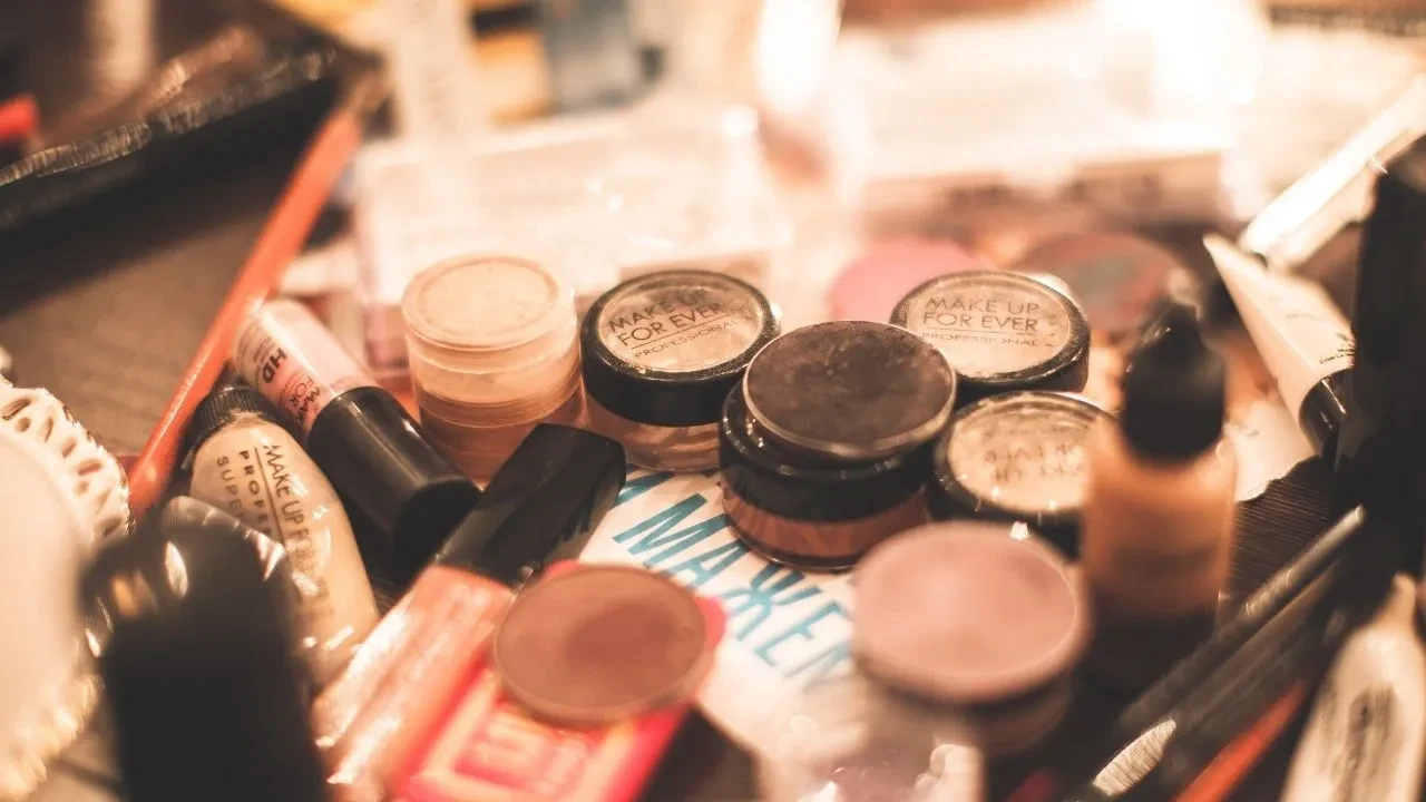 Türkiye'nin ilk kozmetik firmasından iflas! Kızı ayda 335 bin TL harcıyordu: Babasının kozmetik imparatorluğu çöktü