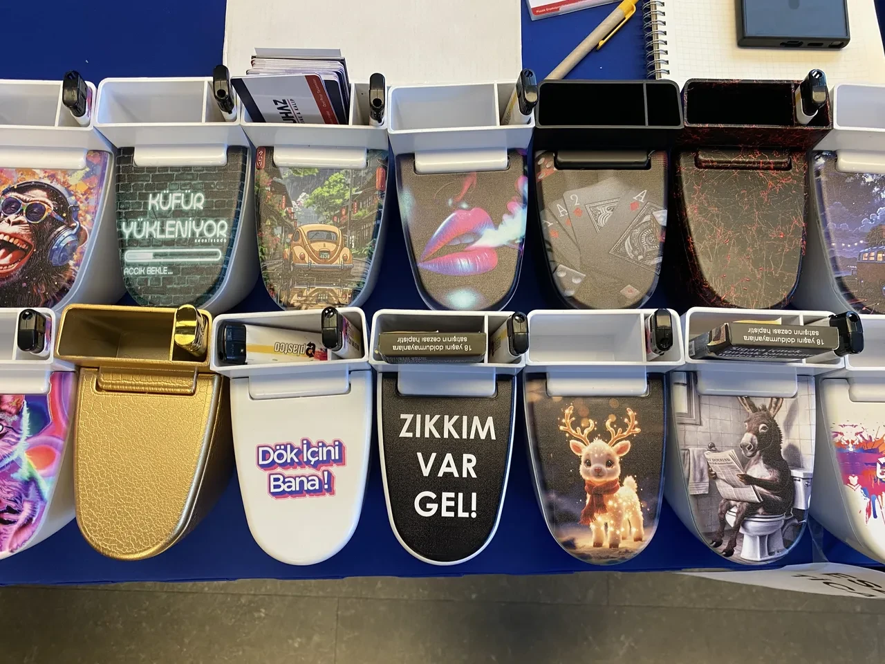 Tuvalette sigara içerken parayı buldu! Daha da yoğun talep görüyor: Klozet küllük satışları uçuyor