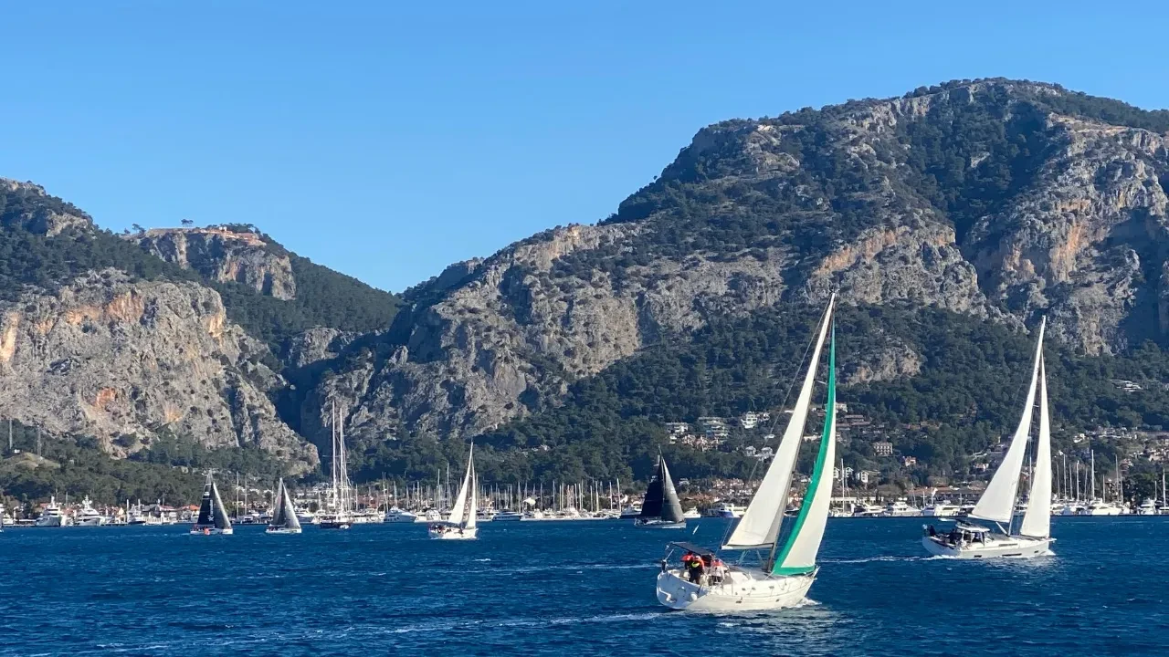 Yat yarışlarında Göcek Kış Trofesi'nin ikinci ayağı, Fethiye'de tamamlandı!