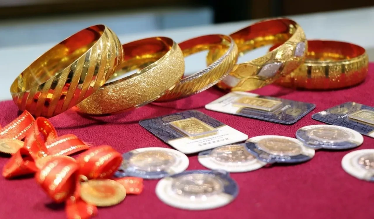 Altın yeni rekor peşinde! İşte 24 Şubat 2025 gram altın, çeyrek altın fiyatları