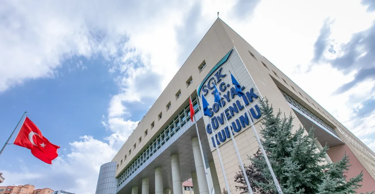 Emekli olmak için kendini sigortalı gösterenler yandı! SGK kolları sıvadı