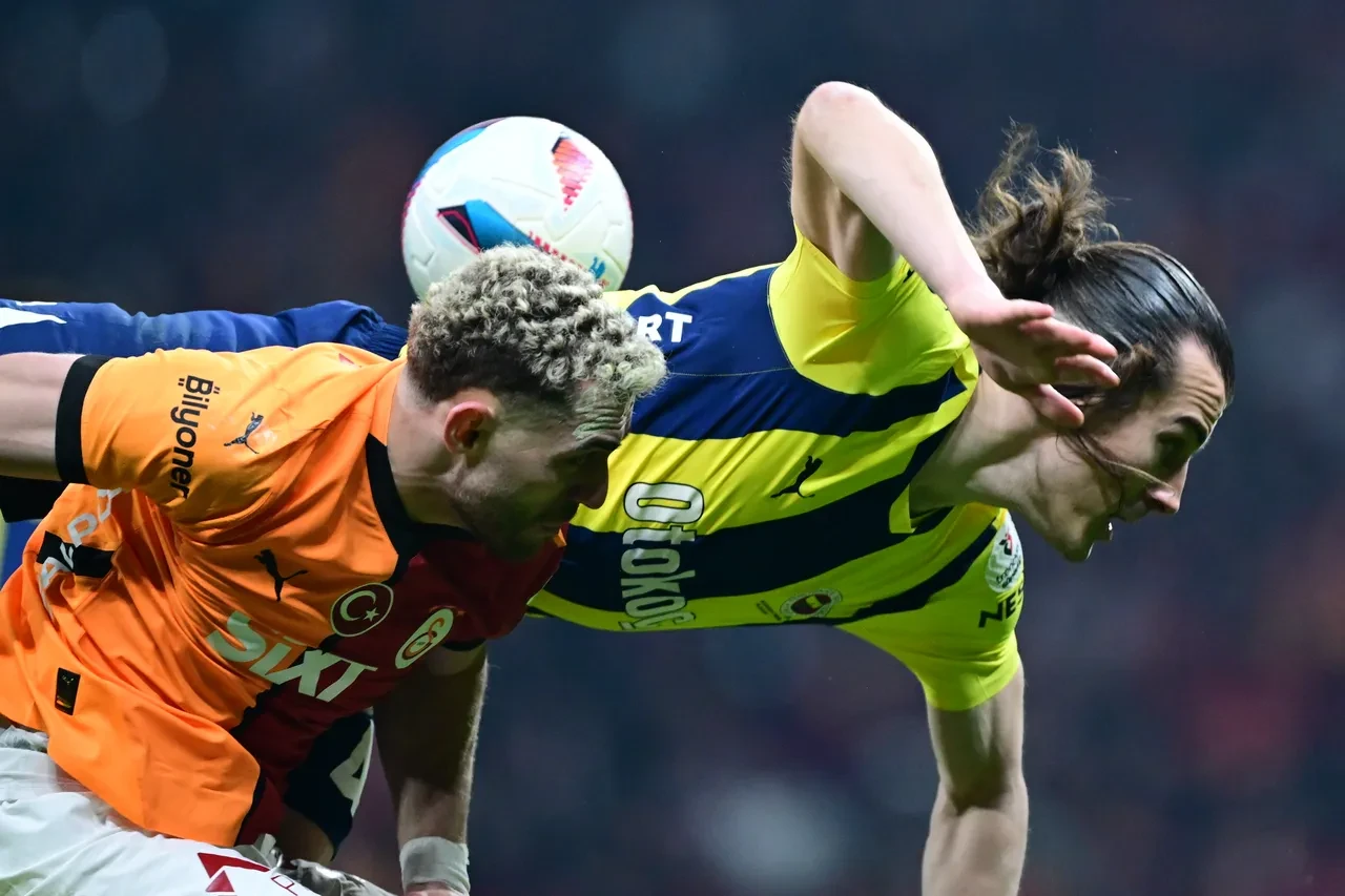Galatasaray - Fenerbahçe golsüz berabere kaldı!