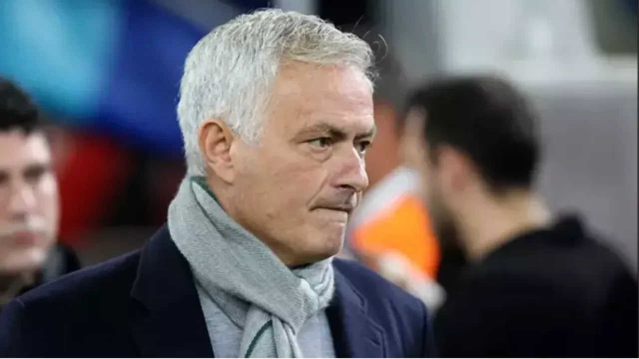 Jose Mourinho'dan derbi açıklaması! 